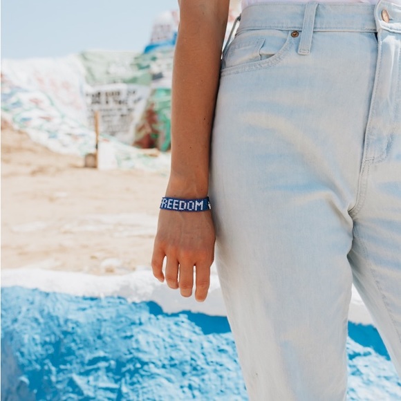 Freedom Survivor-made bracelet! - Picture 2 of 4